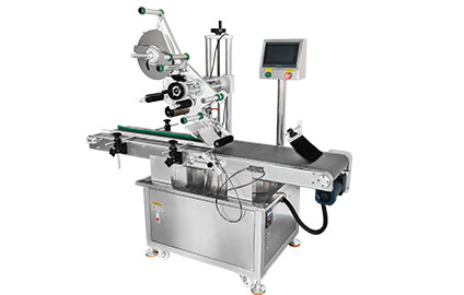 貼標及套標設備